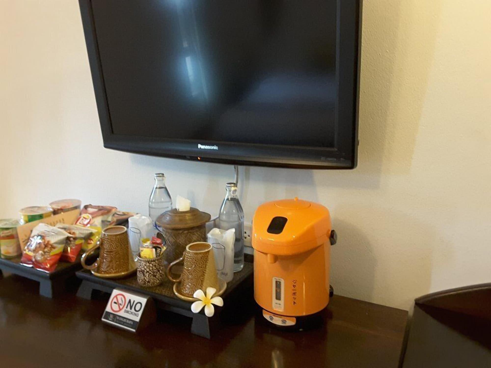 Wangburapa Grand Hotel Chiang Mai Exteriör bild