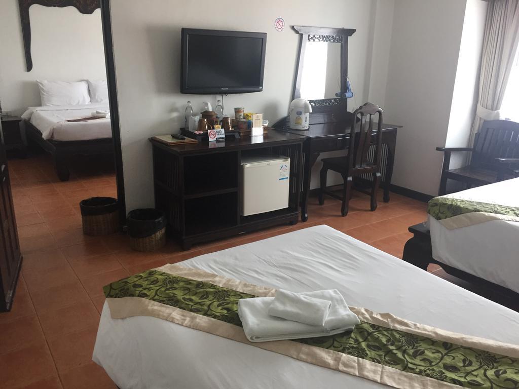 Wangburapa Grand Hotel Chiang Mai Exteriör bild