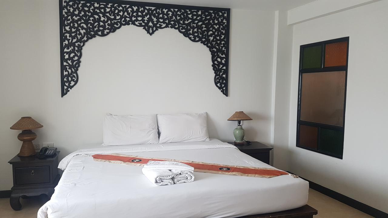 Wangburapa Grand Hotel Chiang Mai Exteriör bild