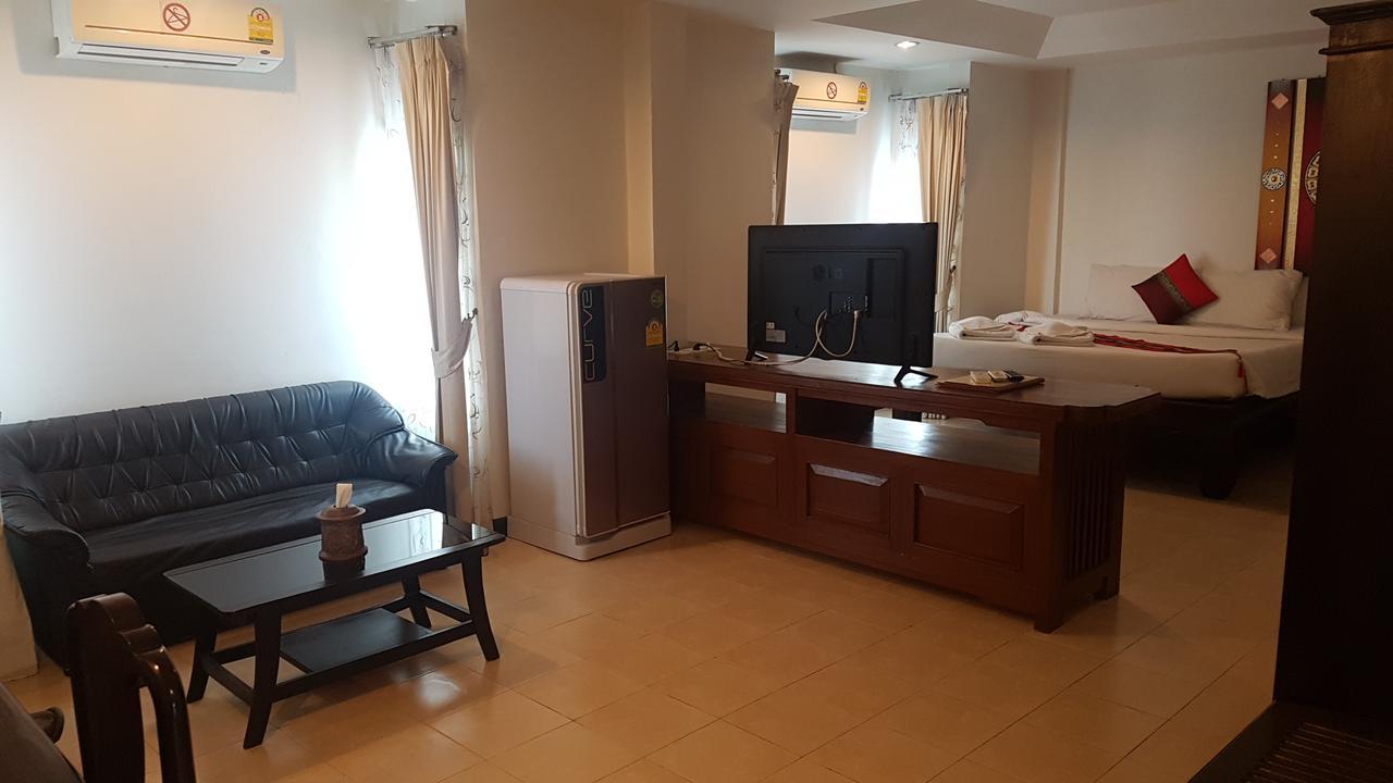 Wangburapa Grand Hotel Chiang Mai Exteriör bild