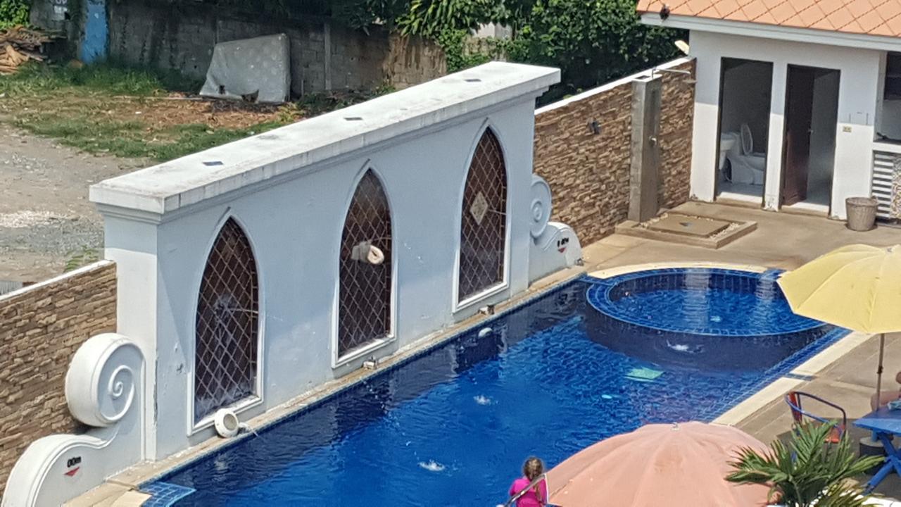 Wangburapa Grand Hotel Chiang Mai Exteriör bild